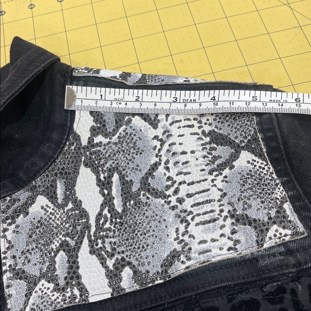 Upcycled Black Denim Jacket with Peplum & Floral Whitework Embroidery. Size M-L - Picture 8 of 15